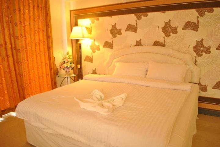 Люкс с гидромассажем, O.u.m. Hotel   โรงแรมโอยูเอ็ม