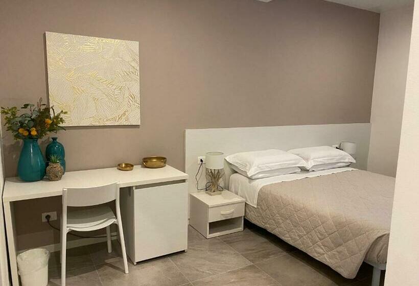 Номер Стандарт, A Casa Di Lella