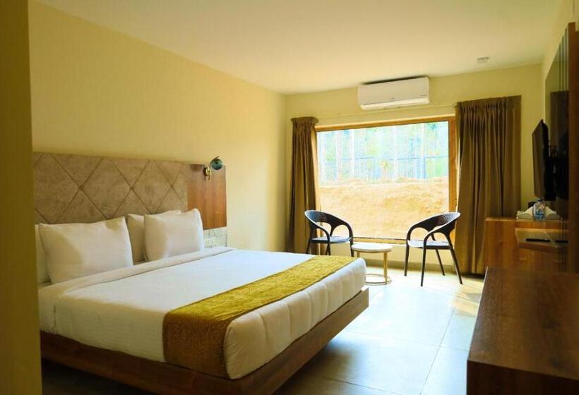 Quarto Deluxe, Maple Ash Resort
