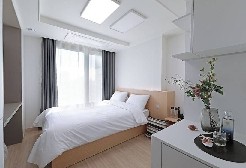 Номер Стандарт Вид на Город, Heavenmark In Sokcho