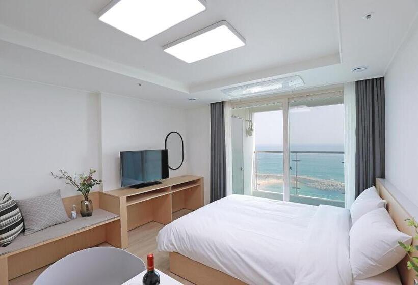 Номер Стандарт Вид на Море, Heavenmark In Sokcho