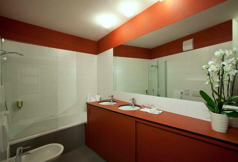 Apartamento 2 Dormitórios, Residence Königswarte Strata