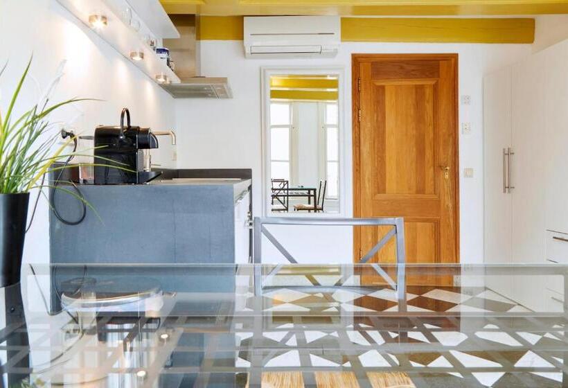 带大床的豪华间, Modern Canal House Loft   City Center
