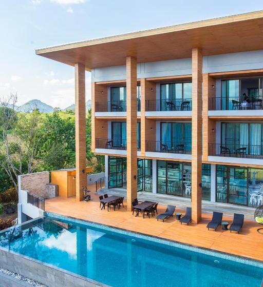 디럭스 룸, The Earth Anthioch Khao Yai