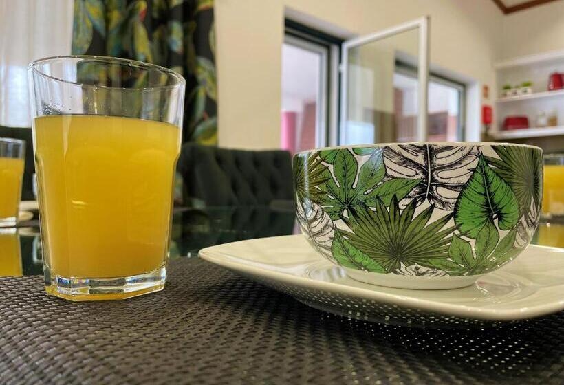 Дом 2 Спальни, Chalé D Angra Guest House