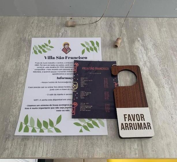 디럭스 트리플 룸, Pousada Villa São Francisco