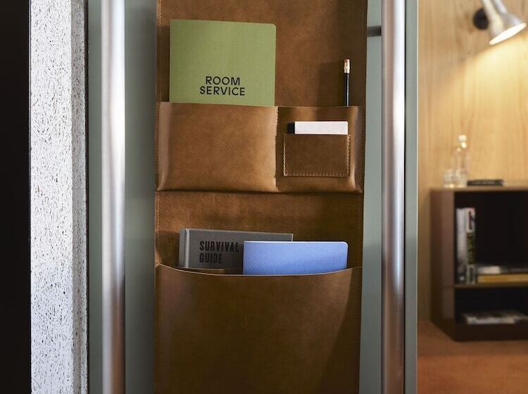 스탠다드 룸, Ace Hotel Sydney