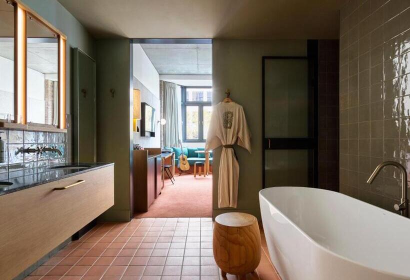 Номер Стандарт, Ace Hotel Sydney
