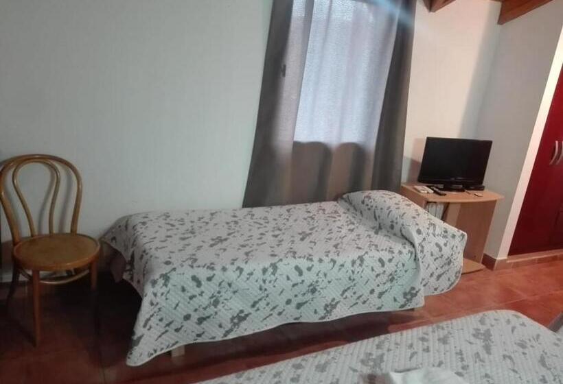Четырехместный Номер Стандарт, Hosteria La Farfalla