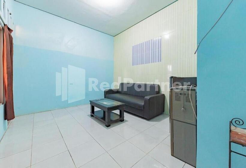 デラックスルーム, Ana Guest House Syariah Mitra Reddoorz