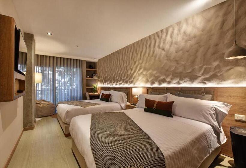 Quarto Deluxe com Sacada, Landmark