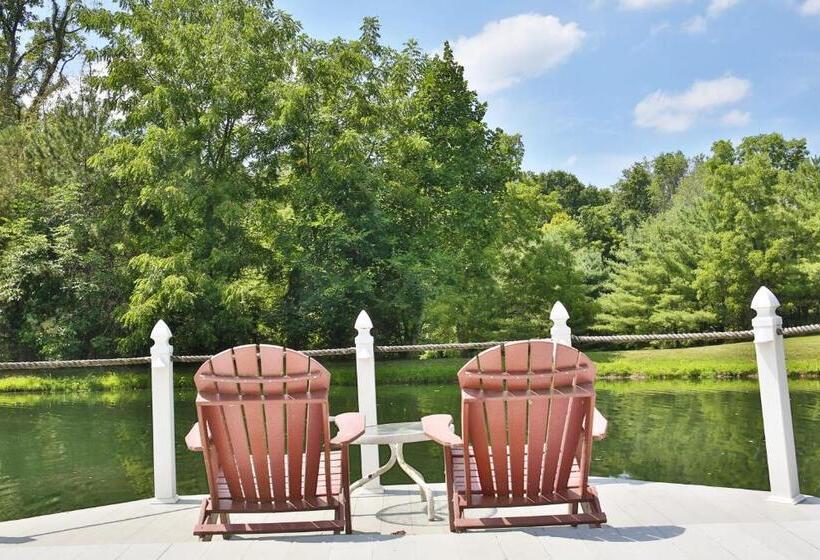 Люкс, Waterview Lodge By Amish Country Lodging