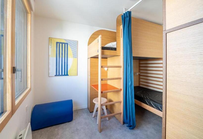 Quarto Quádruplo Estandar, Ucpa Sport Station Hostel Paris