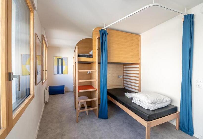 Chambre Quadruple Standard, Ucpa Sport Station Hostel Paris