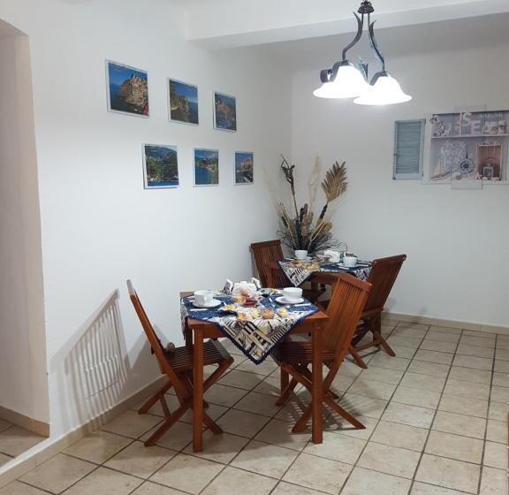 带共用浴室的标准房间, Carugio Del Fezzano