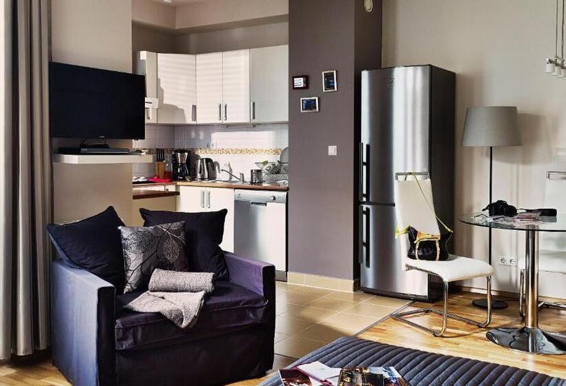 스탠다드 스튜디오, 7seasons Apartments Budapest