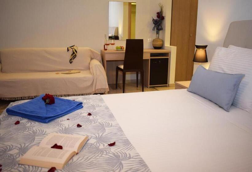Полулюкс Вид на Бассейн, Myrtis Spa