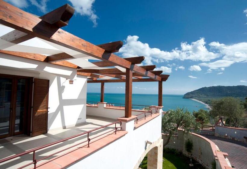 Апартаменты 2 Спальни Вид на Море, Residence Il Porto