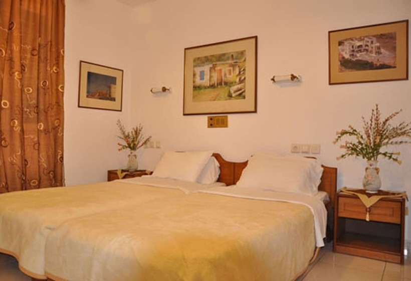 스탠다드 스튜디오, Sun And Sea Apartments