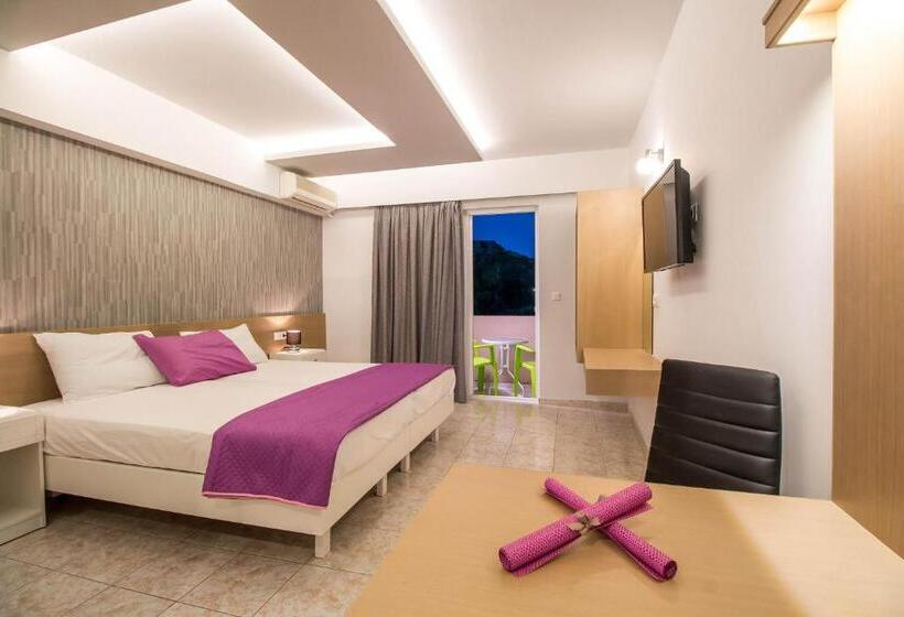 Номер Deluxe, Casastavris   Aparts & Pool Suites