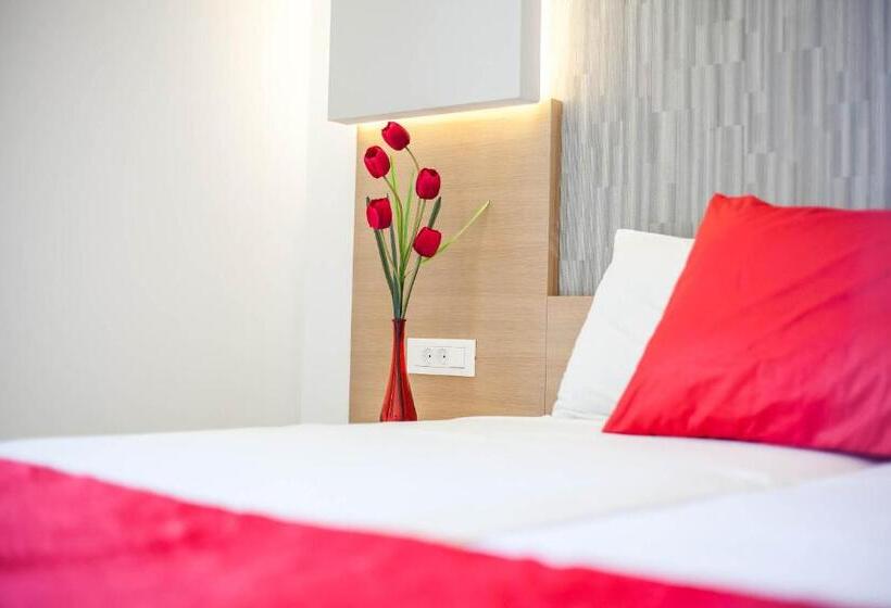 Трехместный Номер Deluxe, Casastavris   Aparts & Pool Suites