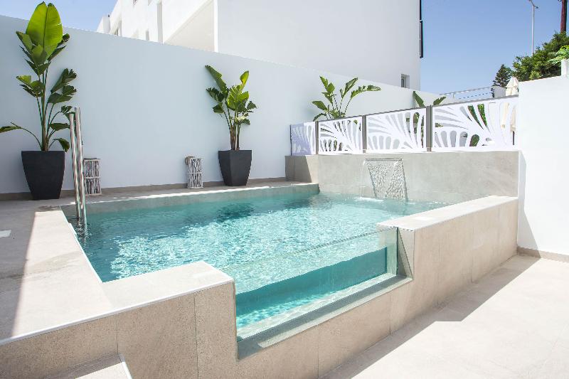 Люкс с Бассейном, Casastavris   Aparts & Pool Suites
