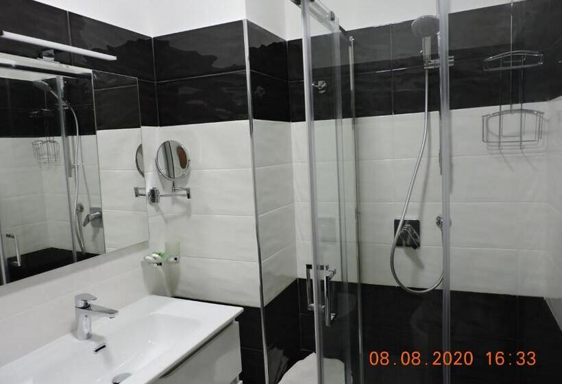 Номер Стандарт с Балконом, B&b Aquila Reale