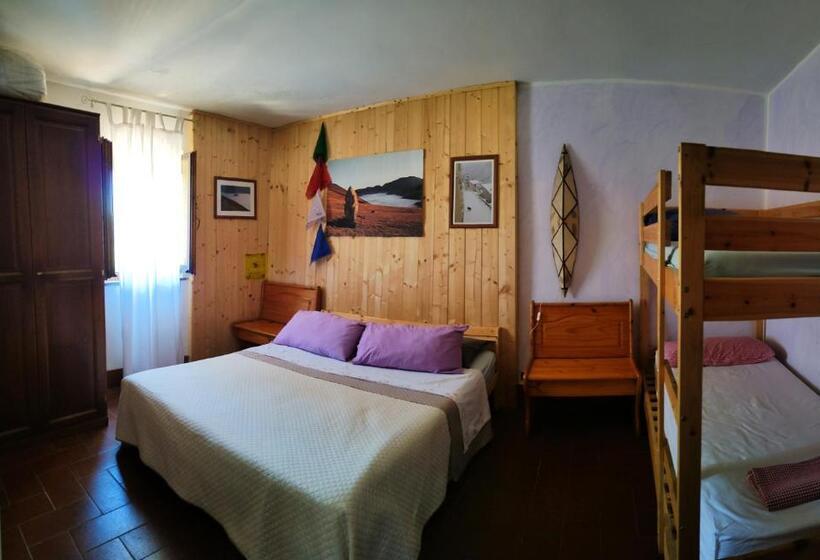 Номер Deluxe, B&b Bivacco Frasassi Climbing & Trail Running House
