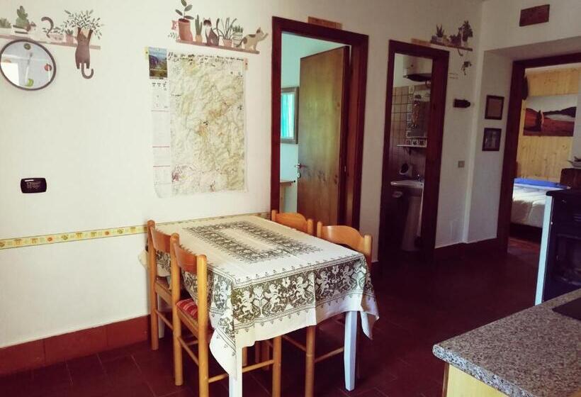 Номер Deluxe, B&b Bivacco Frasassi Climbing & Trail Running House