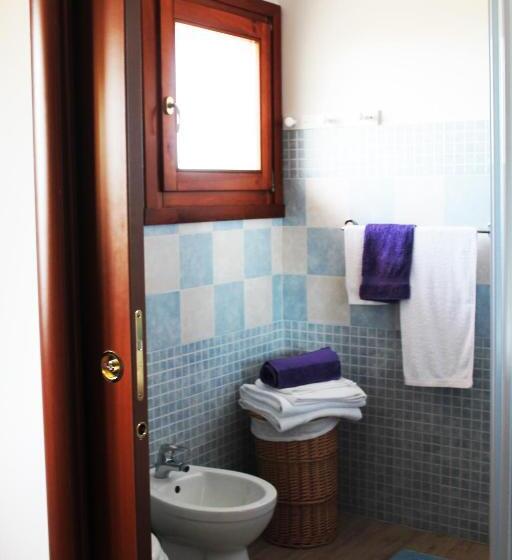 غرفة قياسية مطلّة علي البحر, B&b L Alba Nel Golfo