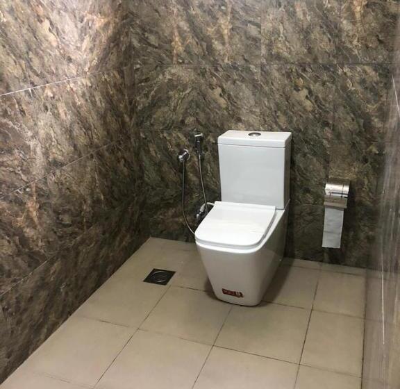 Quarto Triplo Deluxe, Crystal Point Weligama