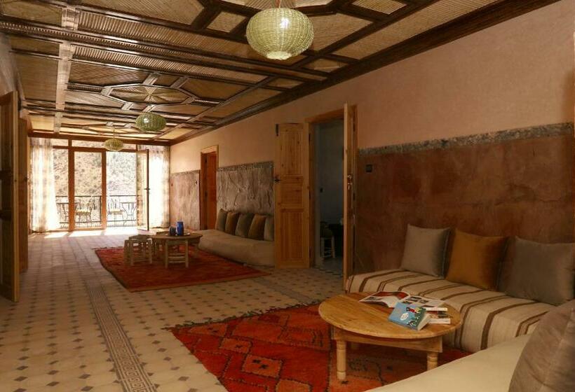 Номер Стандарт с Балконом, Auberge Atlas Tamatertt