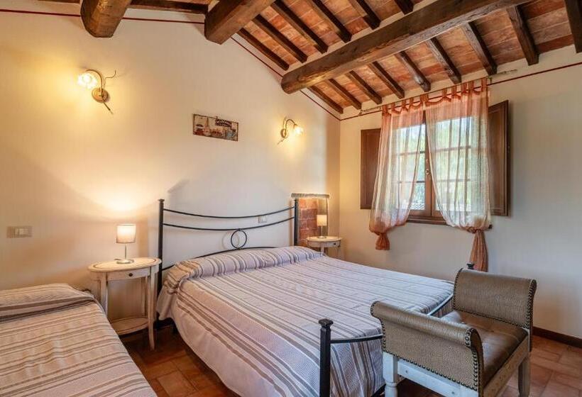 Номер Стандарт Трехместный, Room In Farmhouse   Apartment In Farmhouse Casolare Dei Fiori