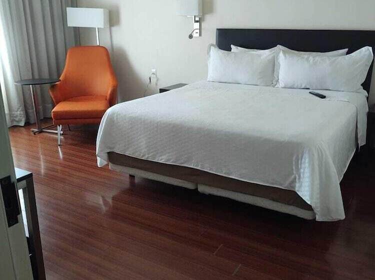 Полулюкс, Opus Grand Toluca Aeropuerto