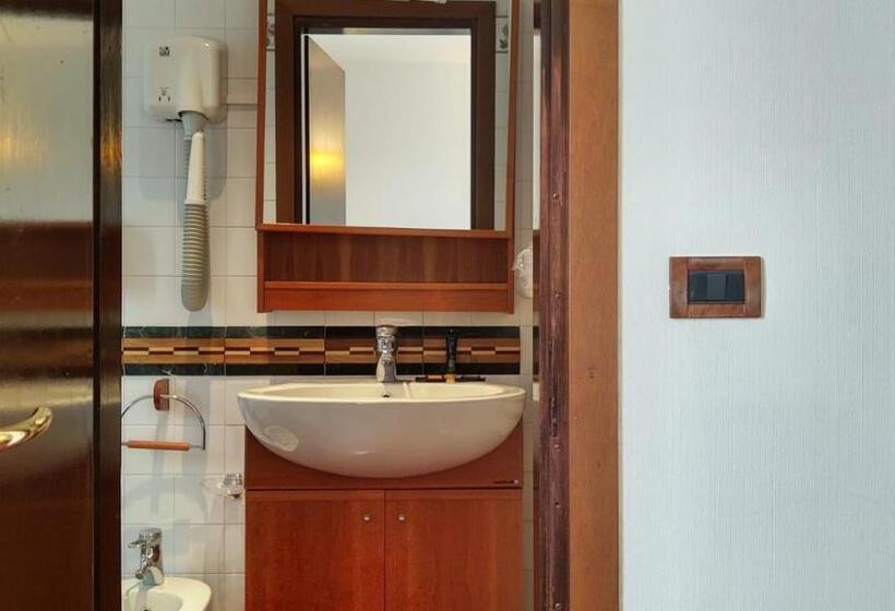 اتاق استاندارد, Hg Hotel Italia