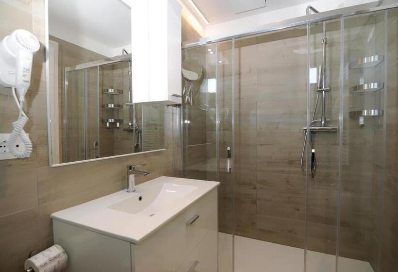 四人豪华间, Marina Palace Hotel 4 Stelle S