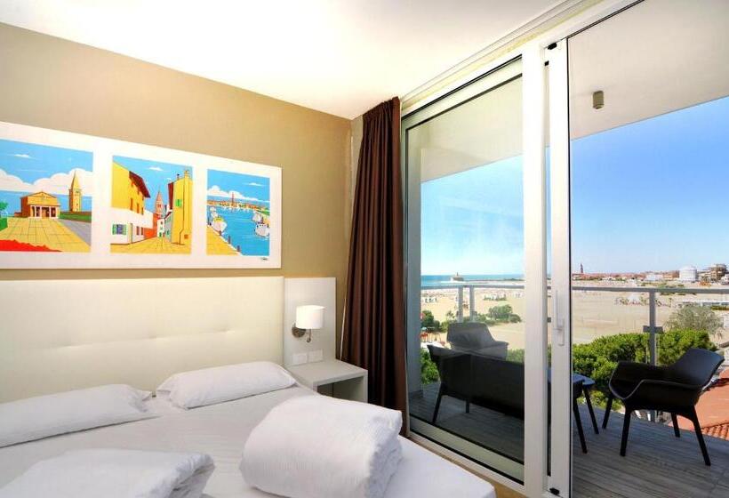 Номер Deluxe Вид на Море Боковой, Marina Palace Hotel 4 Stelle S