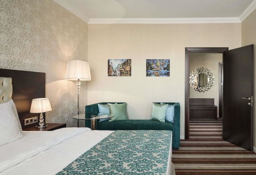 Люкс, Ramada By Wyndham Kazan City Center