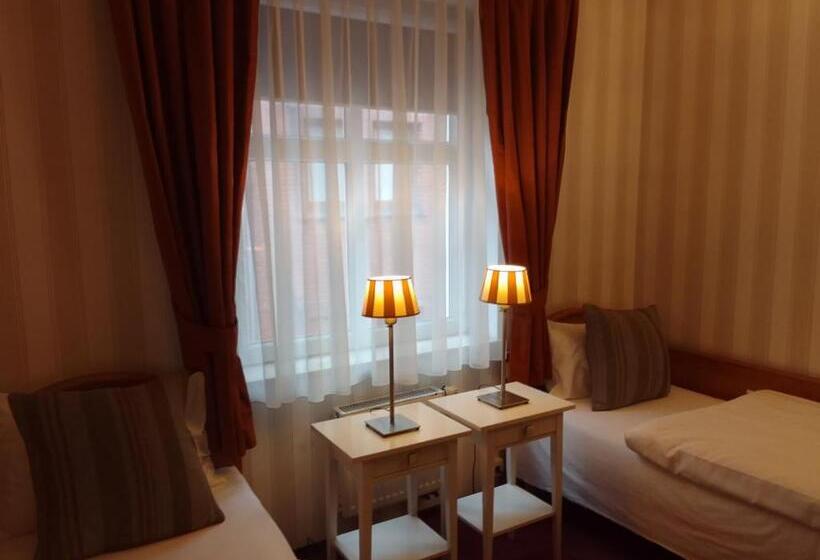 Классический Номер, Stare Miasto Old Town