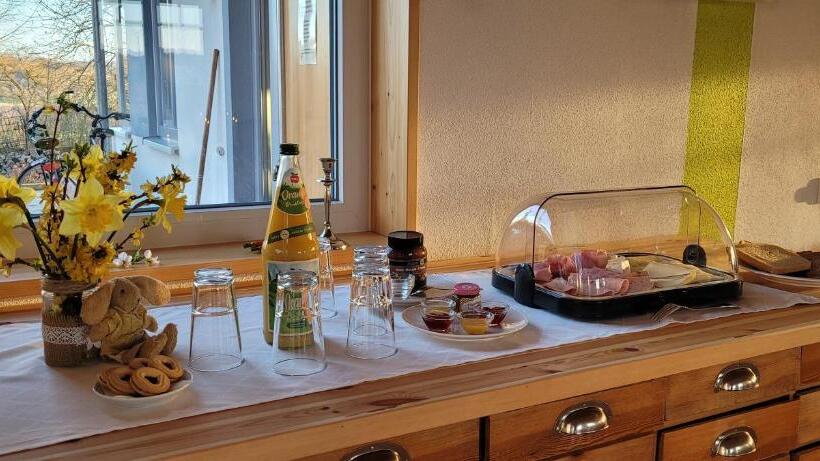 Номер Стандарт, In Der Alten Gärtnerei B&b