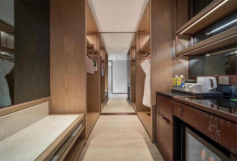 Люкс Кровать Кинг, Holiday Inn Changchun Jingyue, An Ihg