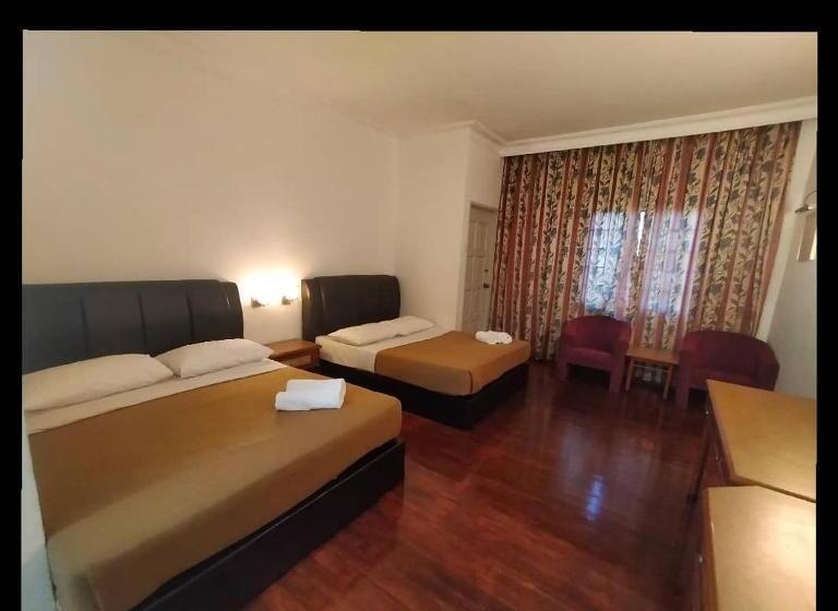 수피리어 트리플 룸, Seri Indah Resort Sdn Bhd