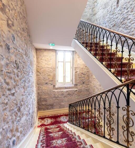 패밀리 스튜디오, Studio Du Maire Maison De L église Du Couvent