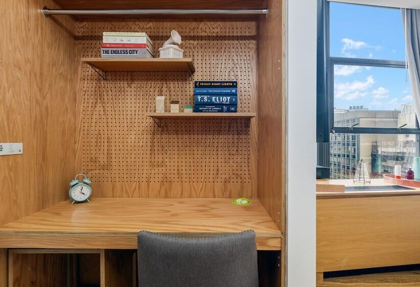 Escritório Estándar, Placemakr Wall Street