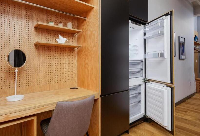 Escritório Estándar, Placemakr Wall Street