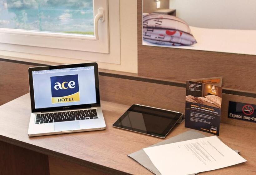Номер Стандарт Трехместный, Ace Hotel Roanne