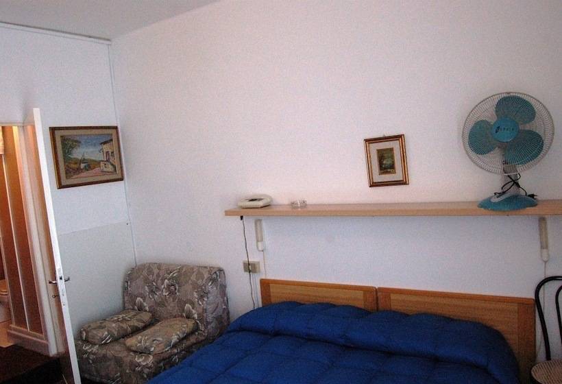 オーシャンビューエコノミールーム, Albergo La Lampara