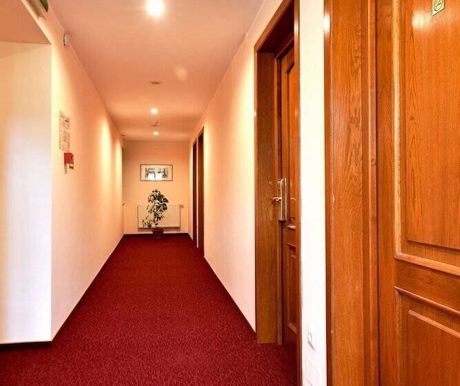 اتاق استاندارد, Brasov