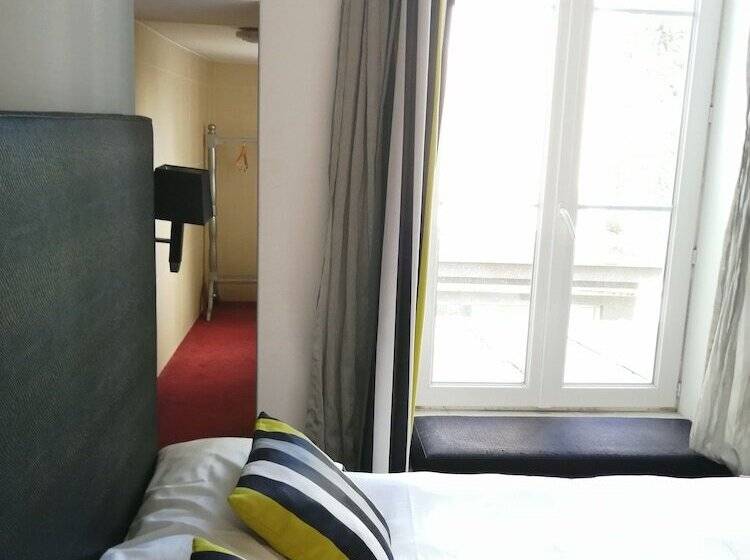 Номер Стандарт, Logis Hôtel Saint Martin