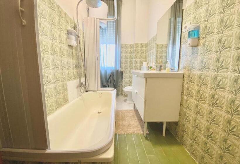 اتاق استاندارد, Guest House Service   Express Airport Apartment